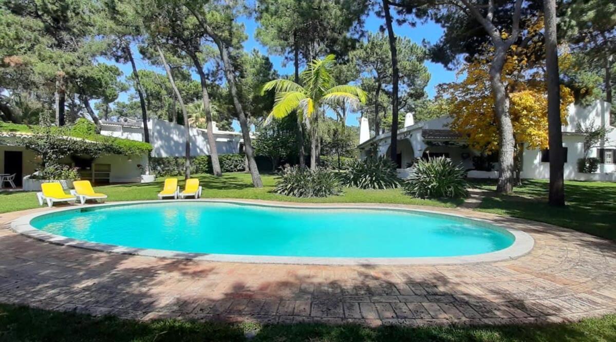 Villa Pinhal- Beautiful Villa Located In Quiet Area Quarteira Exterior foto